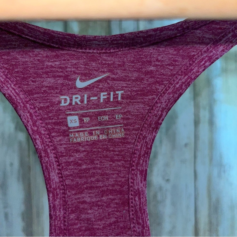 Nike Heathered Magenta Tank - Picture 5 of 5